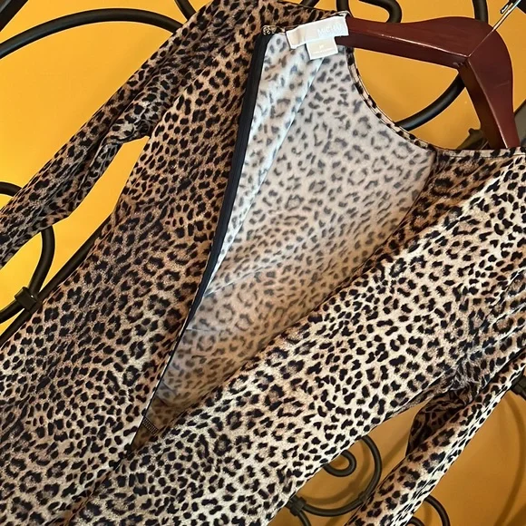 MICHAEL KORS Michael Faux Wrap Dress - Picture 8 of 9